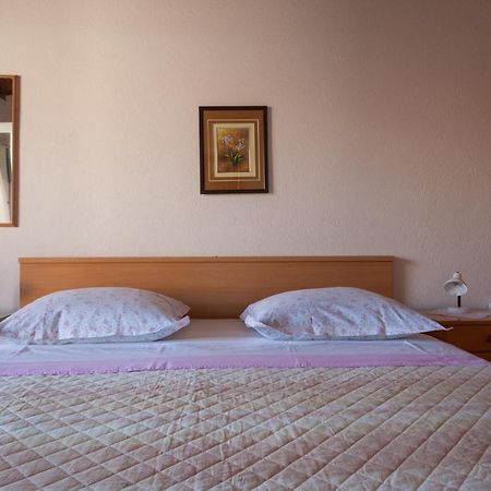 Apartments Jelka โพรไมนา ภายนอก รูปภาพ